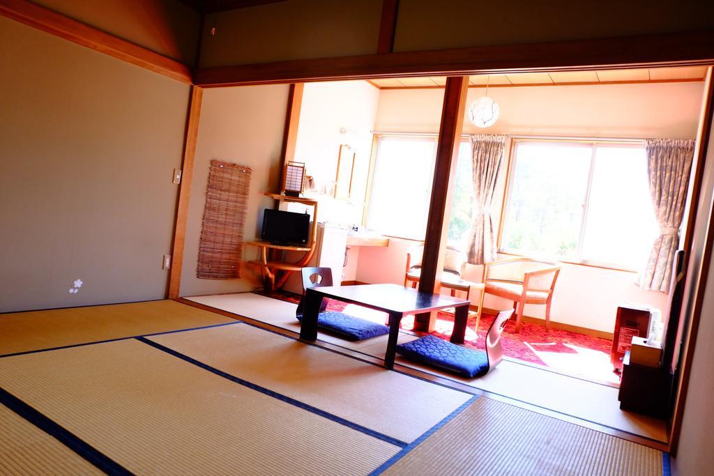 Ryokan Fujitomita Oshino Номер фото